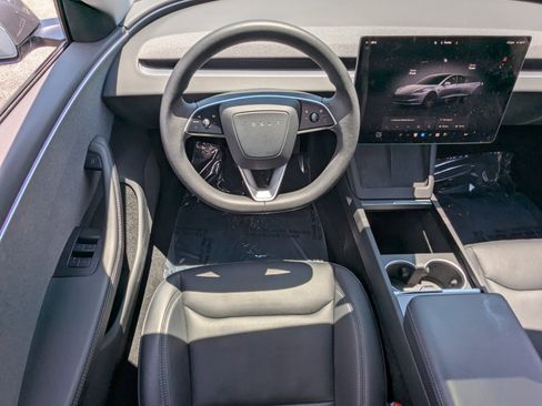 Used 2024 Tesla Model 3 Standard Range RWD image 13