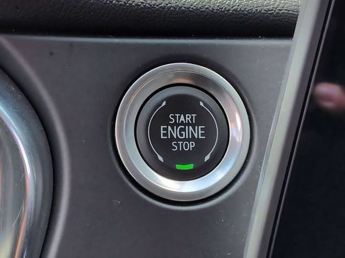 Used 2025 Chevrolet Blazer LT FWD image 17