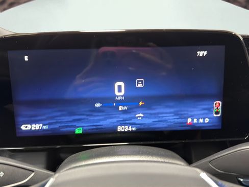 Used 2025 Chevrolet Equinox EV LT w/ Convenience Package FWD image 21