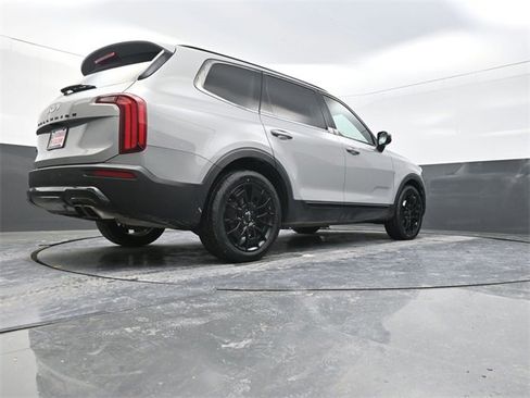 Used 2022 Kia Telluride EX w/ EX Premium Package image 33