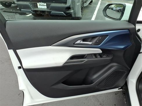 New 2026 Chevrolet Equinox EV LT image 10