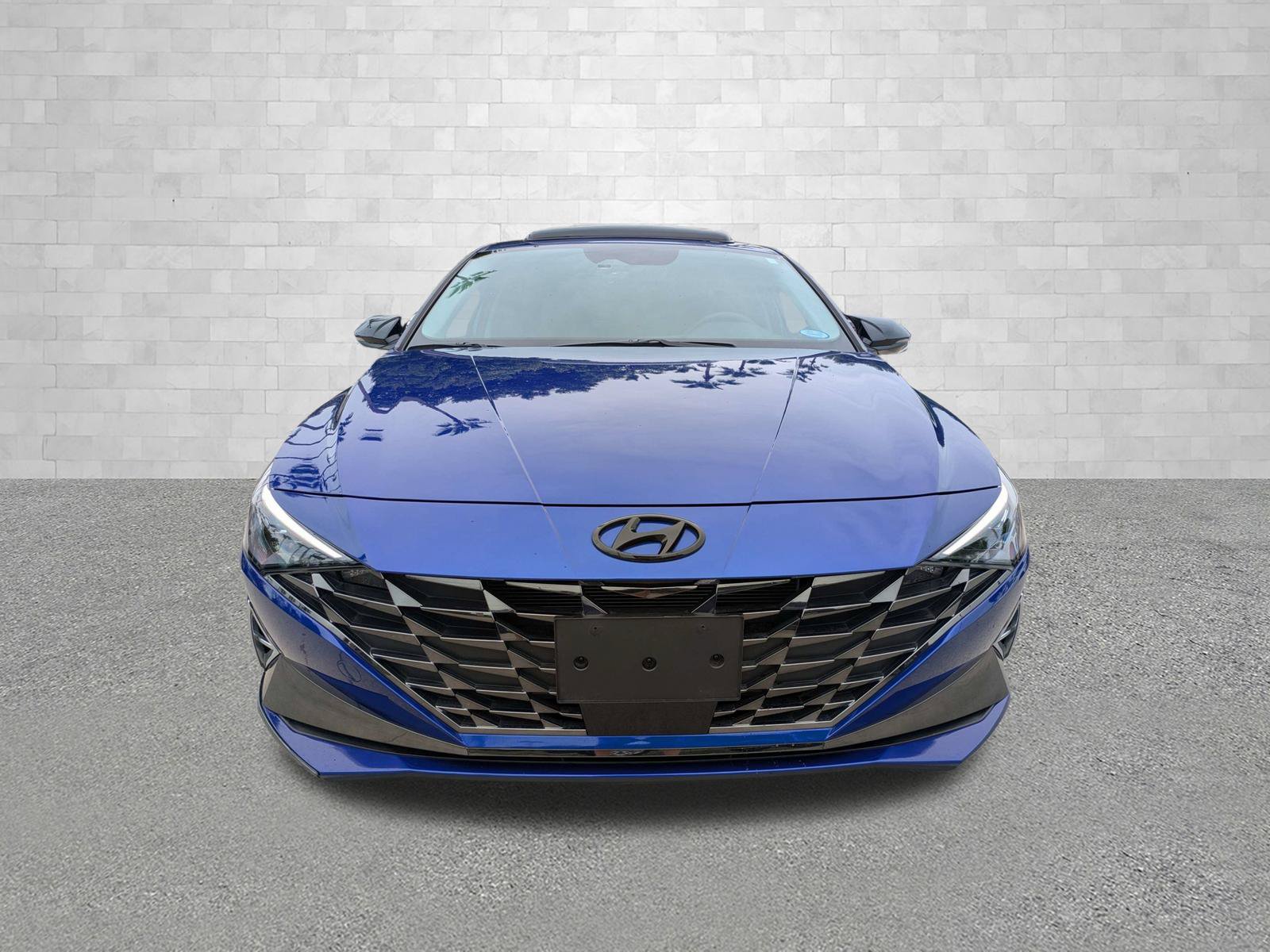 Certified 2023 Hyundai Elantra Limited w/ Preferred Accessory Package FWD image 6