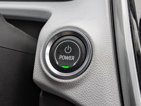 Used 2023 Chevrolet Bolt EUV Premier image 33