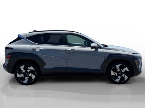 Used 2024 Hyundai Kona Limited FWD image 6