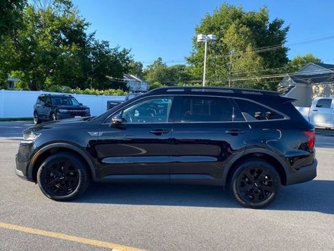Used 2022 Kia Sorento S AWD/4WD image 2
