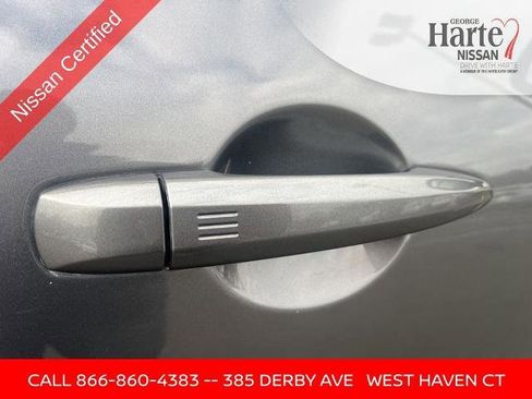 Certified 2022 Nissan Pathfinder Platinum image 24