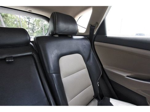 Used 2017 Hyundai Tucson Sport FWD image 13