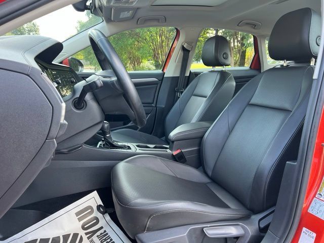 Used 2019 Volkswagen Jetta SEL FWD image 13