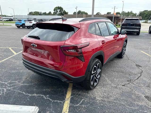 New 2026 Chevrolet Trax RS w/ Driver Confidence Package FWD image 7