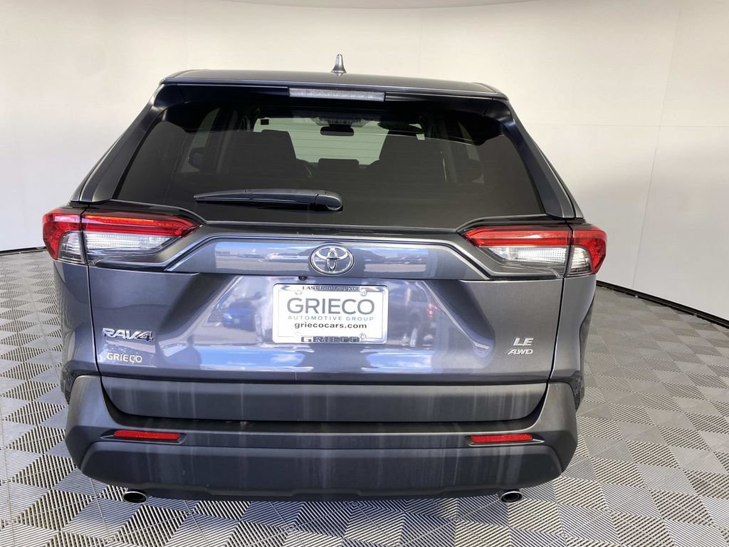 Used 2024 Toyota RAV4 LE AWD/4WD image 7