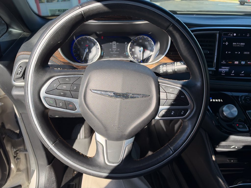 Used 2021 Chrysler Pacifica Pinnacle AWD/4WD image 16