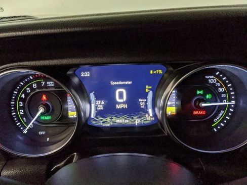 Used 2023 Jeep Wrangler Unlimited Sahara w/ Cold Weather Group image 19