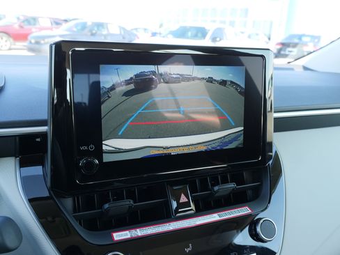 Used 2025 Toyota Corolla LE image 25