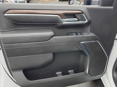 Used 2024 Chevrolet Silverado 2500 LT image 12