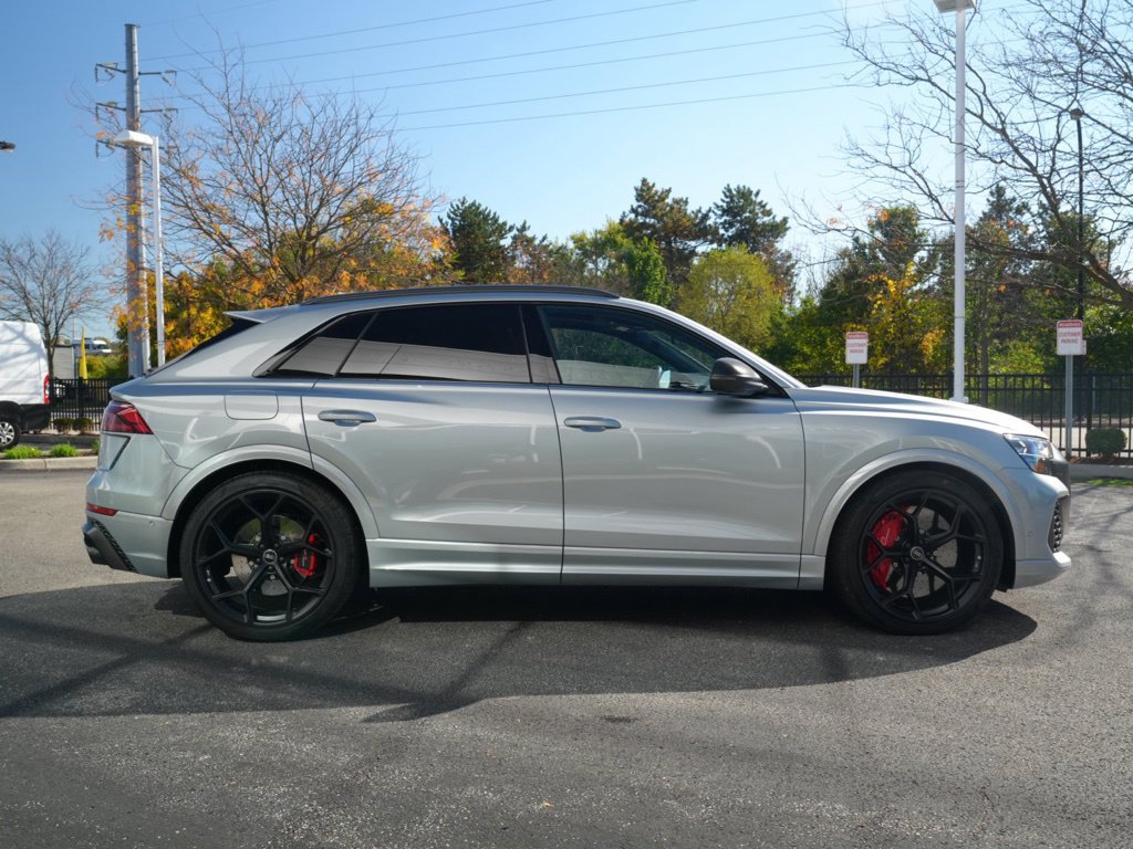Used 2025 Audi RS Q8 performance AWD/4WD image 23