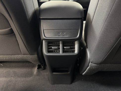 New 2026 Chevrolet Equinox LT image 17