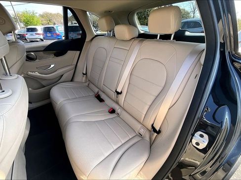 Used 2022 Mercedes-Benz GLC 300 image 19