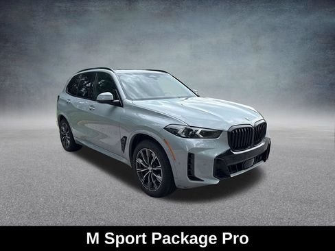 Used 2026 BMW X5 xDrive40i w/ M Sport Package AWD/4WD image 10