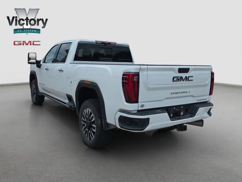 Used 2025 GMC Sierra 2500 Denali Ultimate w/ Max Trailering Package AWD/4WD image 15