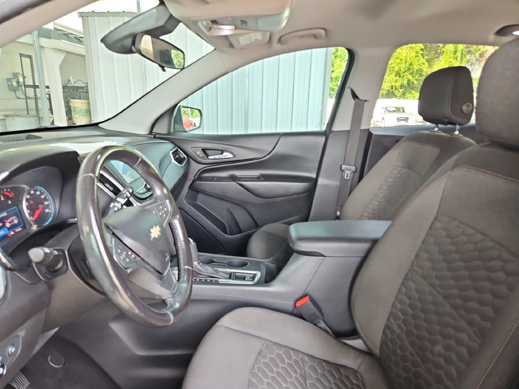 Used 2020 Chevrolet Equinox LT FWD image 22