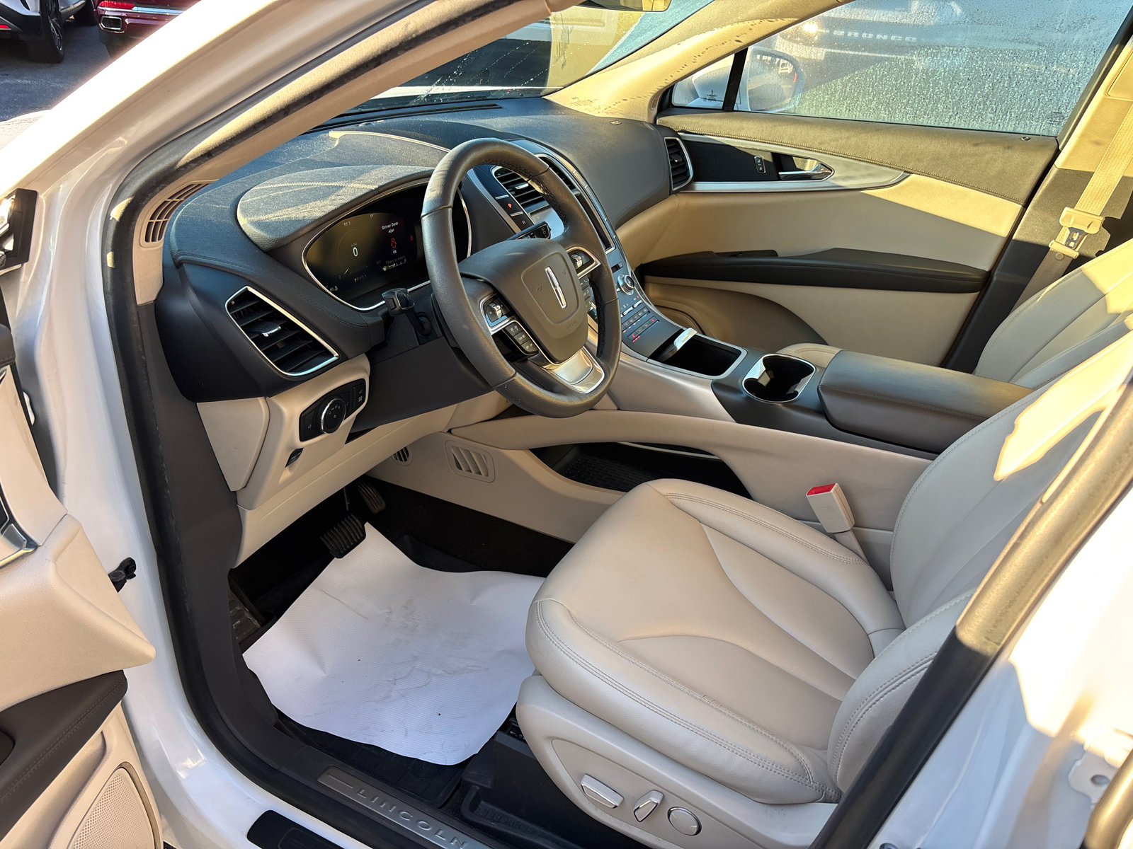 Certified 2019 Lincoln Nautilus Premier AWD/4WD image 23