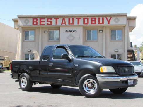 Used 2002 Ford F150 XLT image 1