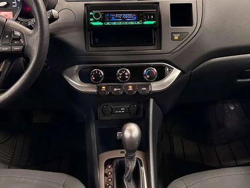 Used 2013 Kia Rio EX FWD image 14