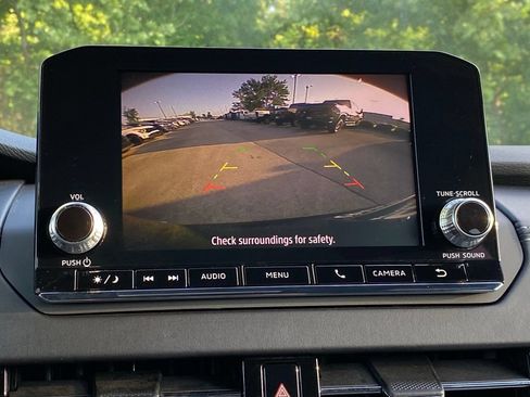 Used 2022 Mitsubishi Outlander SE AWD/4WD image 16