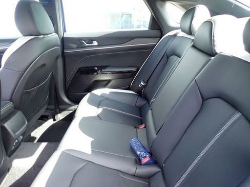 Used 2025 Kia K5 GT-Line image 9