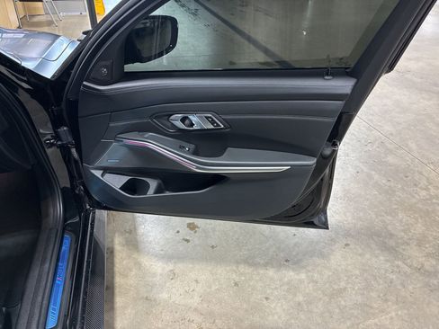 Used 2023 BMW M3 Competition w/ M Carbon Exterior Package image 21