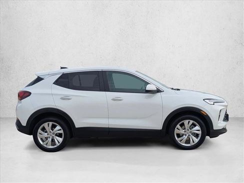 Used 2025 Buick Encore GX Preferred FWD image 4
