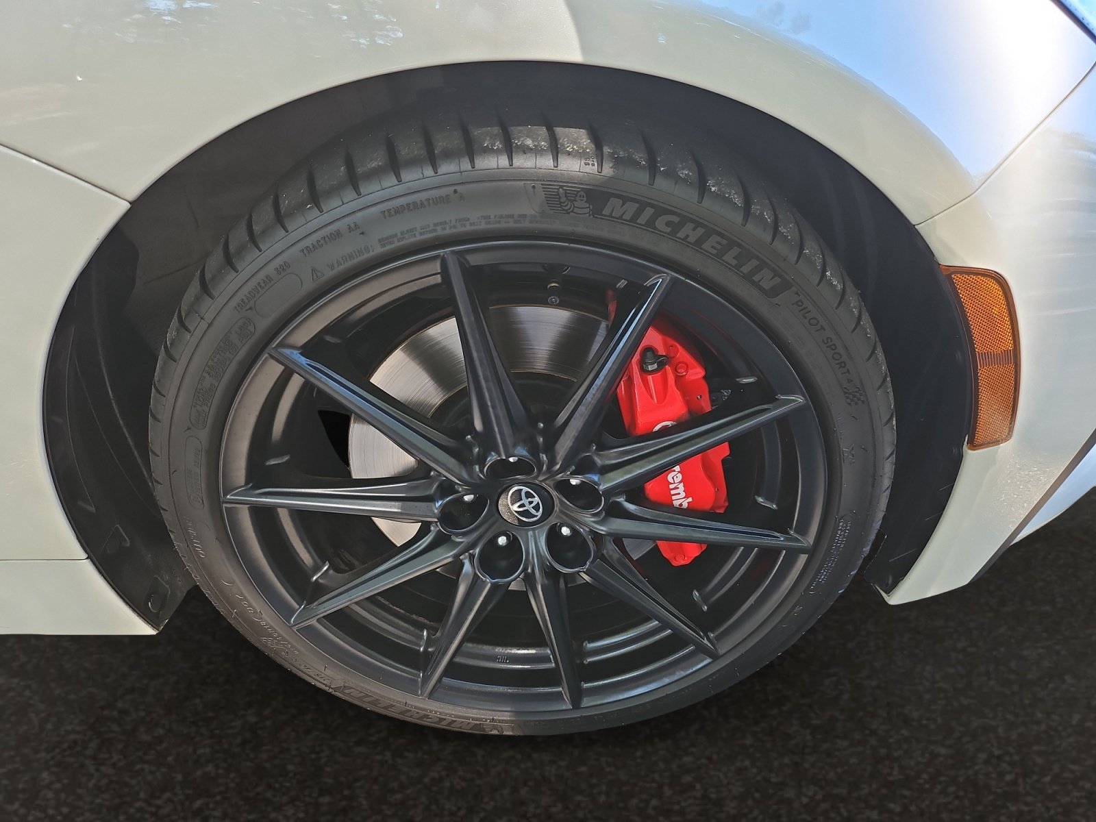 Used 2025 Toyota GR86 Premium w/ Performance Package RWD image 41