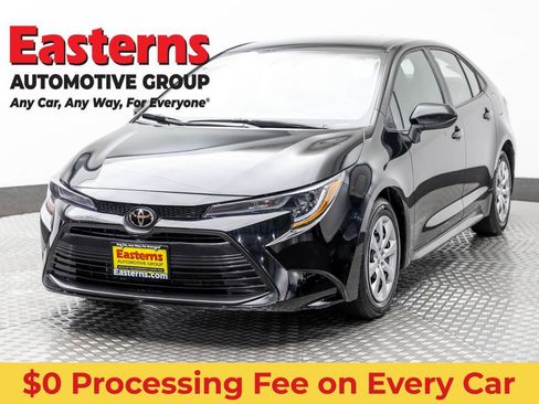 Used 2024 Toyota Corolla LE FWD image 1
