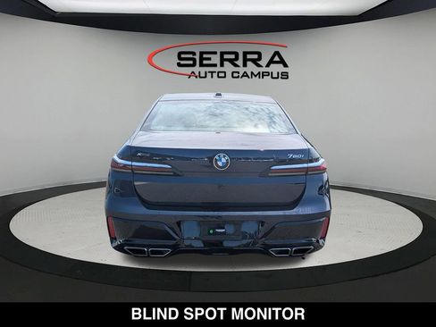 Used 2023 BMW 760i xDrive w/ Executive Package AWD/4WD image 12