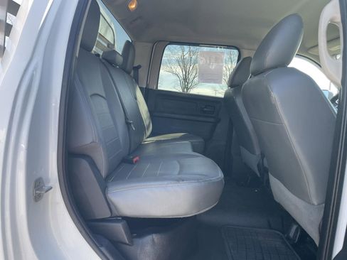 Used 2015 RAM 3500 Tradesman w/ Chrome Appearance Group AWD/4WD image 22