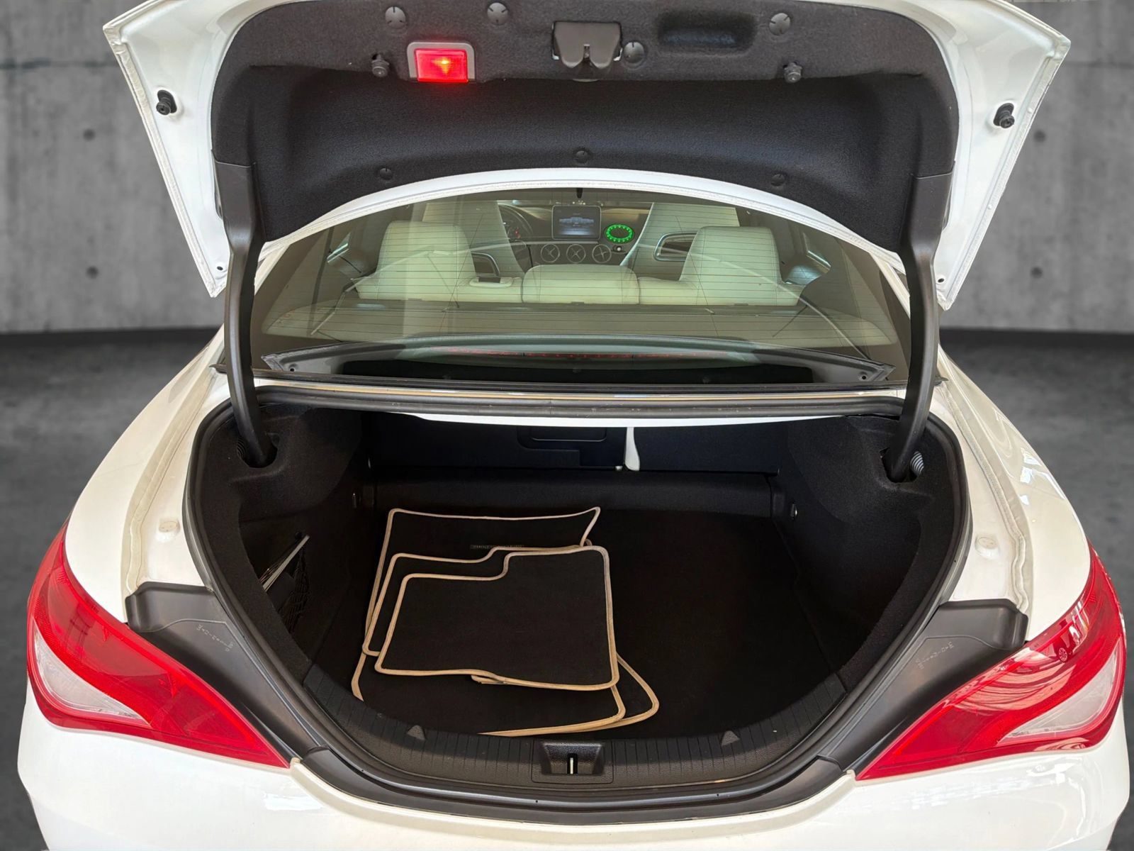 Used 2019 Mercedes-Benz CLA 250 image 13