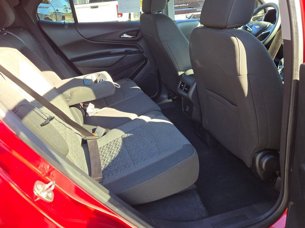 Certified 2024 Chevrolet Equinox LT FWD image 11
