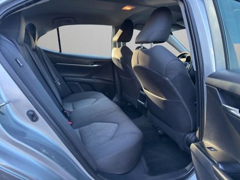 Used 2020 Toyota Camry LE image 12