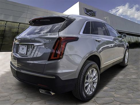 New 2025 Cadillac XT5 Luxury image 4