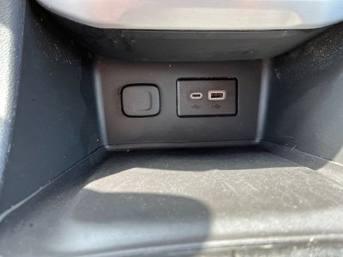 Used 2023 GMC Acadia SLE w/ Elevation Edition image 49