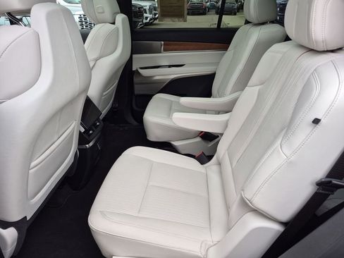 Used 2026 Cadillac Vistiq Sport AWD/4WD image 18
