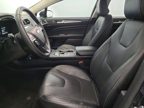 Used 2020 Ford Fusion Energi Titanium image 17