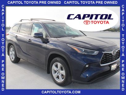 Used 2022 Toyota Highlander LE