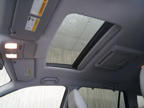 Used 2016 Honda Pilot Touring image 25