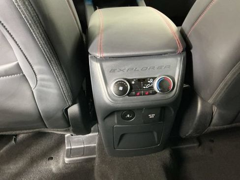 Used 2026 Ford Explorer ST-Line w/ ST-Line Street Pack AWD/4WD image 29