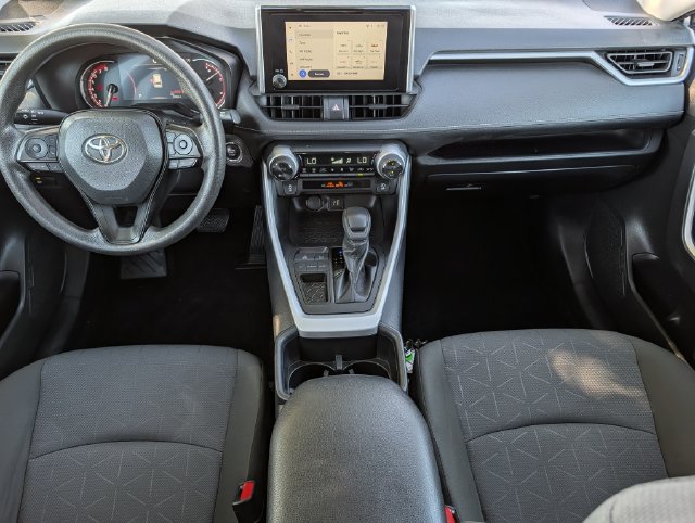 Used 2025 Toyota RAV4 XLE FWD image 11