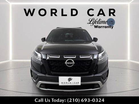Used 2024 Nissan Pathfinder Rock Creek image 2