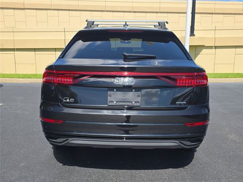 Used 2022 Audi Q8 Premium AWD/4WD image 3