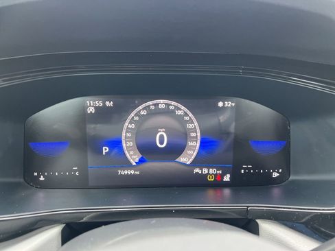 Used 2024 Volkswagen Taos S image 11