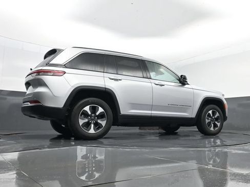 Used 2023 Jeep Grand Cherokee 4WD 4xe image 27
